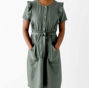 Main Street Exchange Midi Dress Size Large